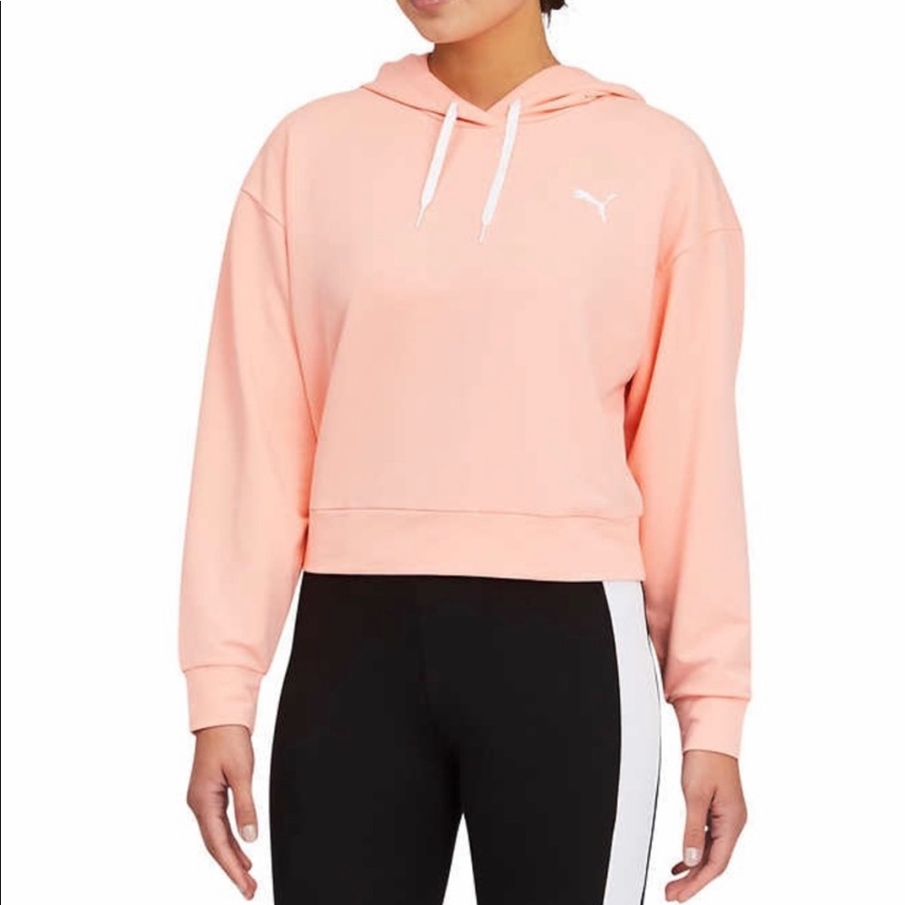 ⭐️ Firm Price ⭐️ NWOT Puma XL cropped hoodie - Picture 2 of 7